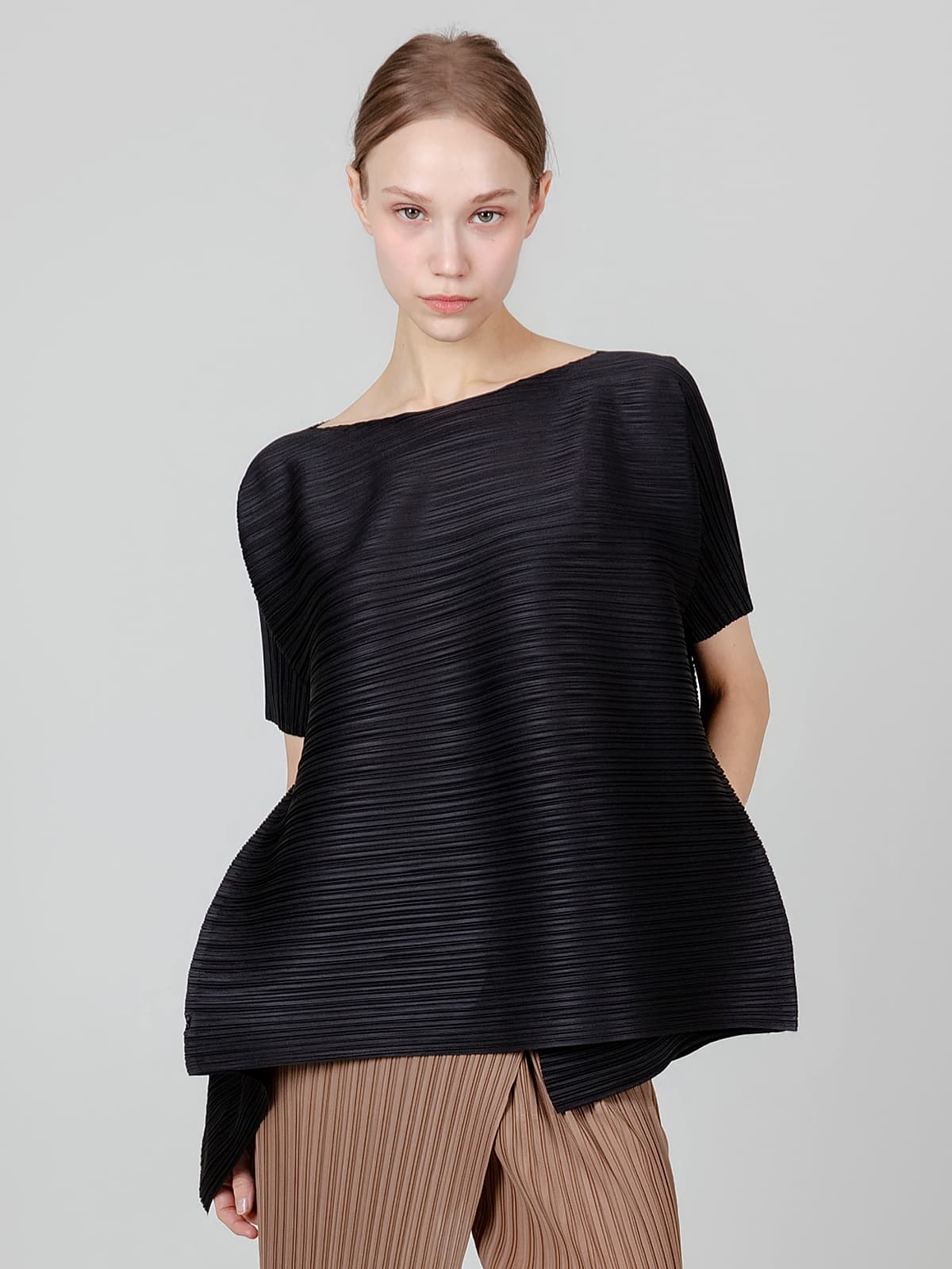 후레아 반팔 플리츠 블라우스